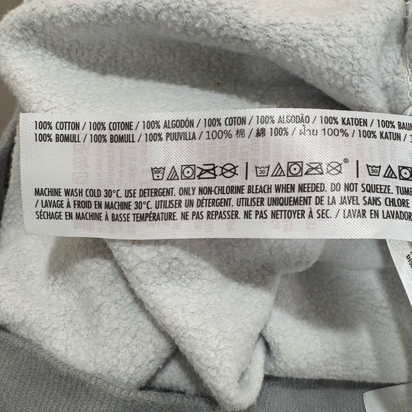 Disney World Sweater Gray 50th Anniversary Vault Magic Kingdom Sweatshirt XS - Picture 4 of 4